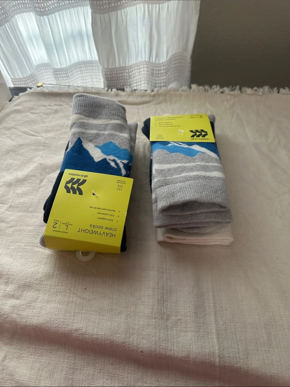 all in motion  Heavyweight Crew Socks - Blue, Gray, White (2 Pack) each NWT